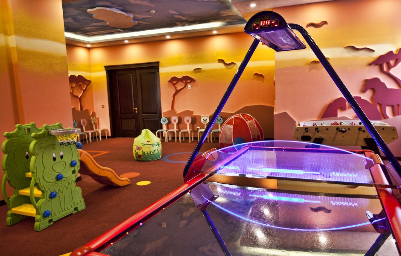 Multi Grand Pharaon Hotel Ptghni Exterior photo